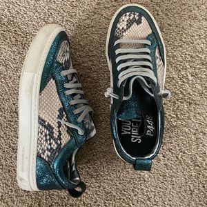 P448 Womens Sneakers